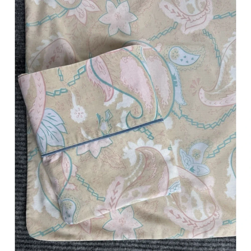 Vintage Standard Pillowcases Pair Pastel Paisley Tan Pink Blue Retro Boho Hippie